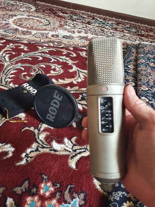Студийный микрофон Rode NT2-A