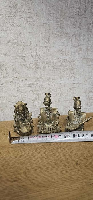 Lot 3 statuete africane