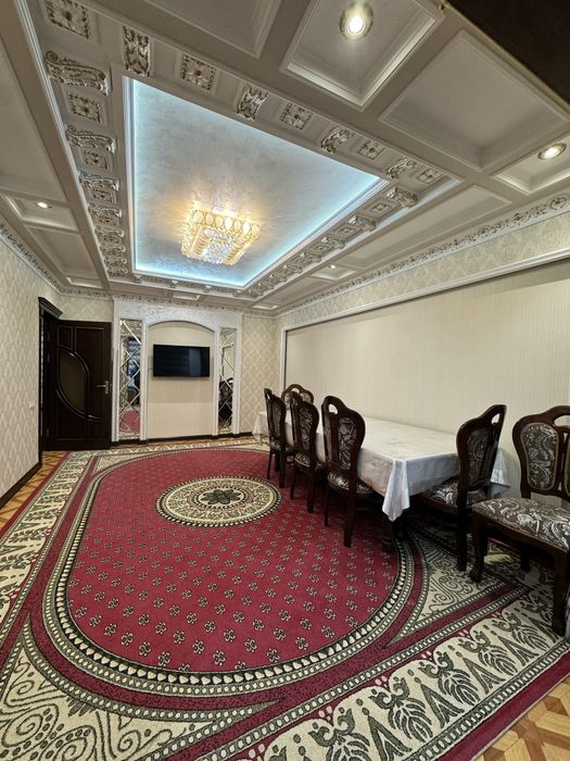 БЕРУНИЙ 4-3/4/9 Евроремонт бал: 2.20х7 обш: 105 кв.м ор: Беруний Метро