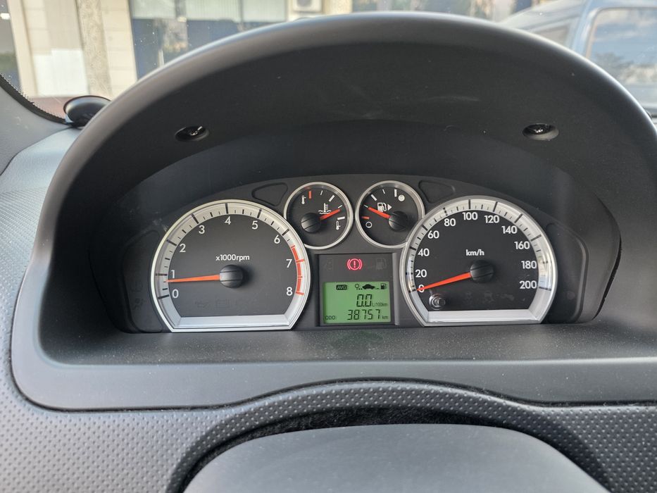 Neksa 3 2 Pazitsa Oq 2022 Yil Benzin 39000 Prabek