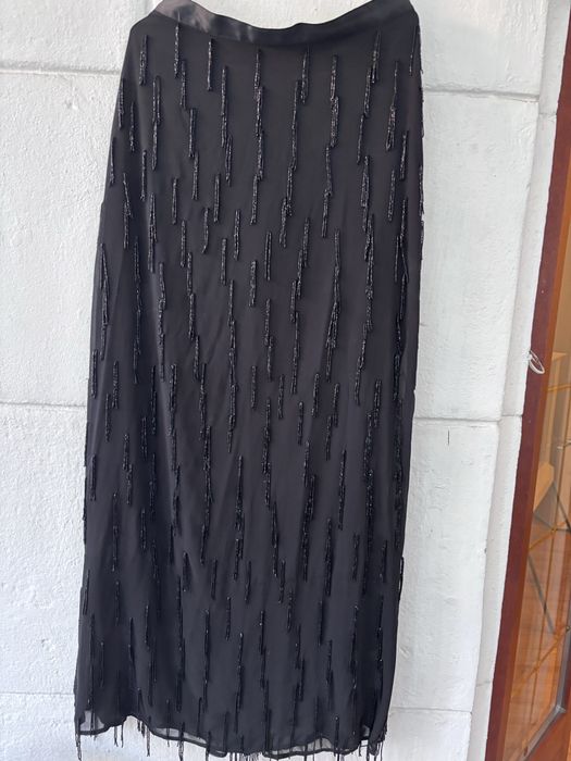 Fusta neagra cu croiala dreapta