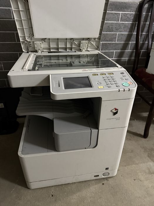 Printer Canon imageRunner 2520 4v1 A3 A4 holati zor kam ishlagan
