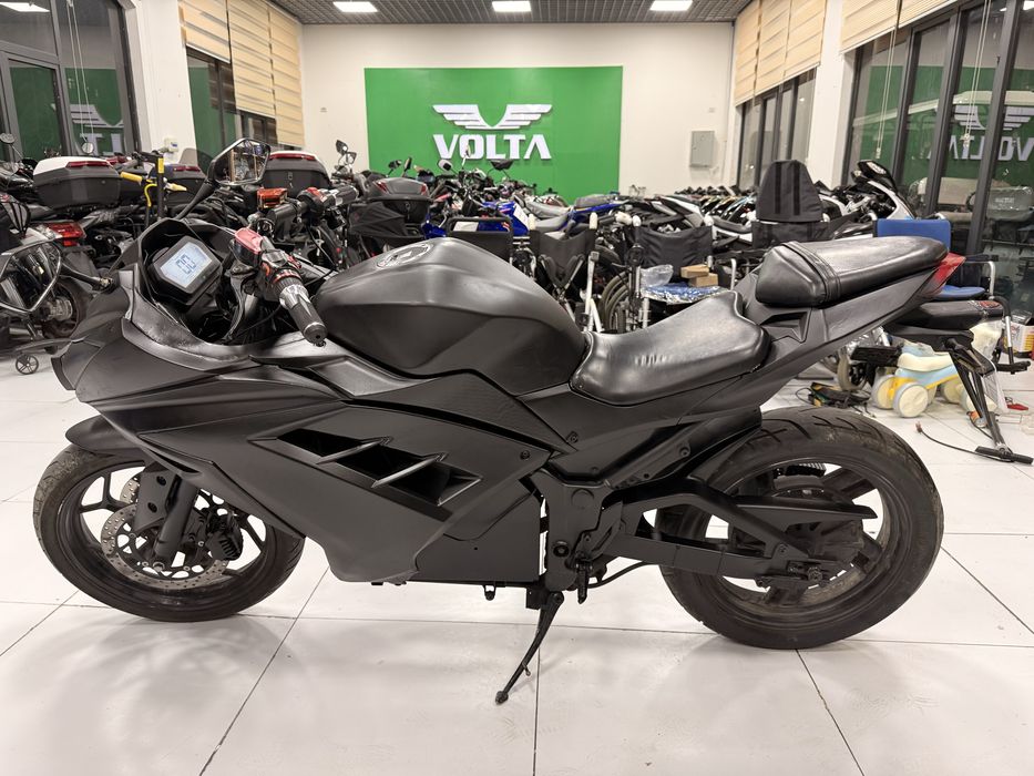 Yamaha r3 elektro bike
