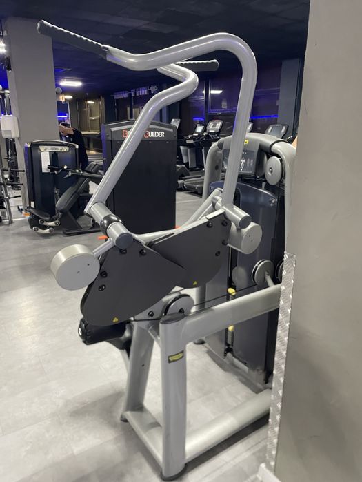 Technogym vertical traction Aparate Fitness matrix hoist sala fitness