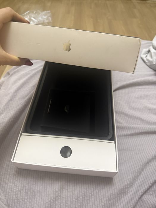 Продам macbook air