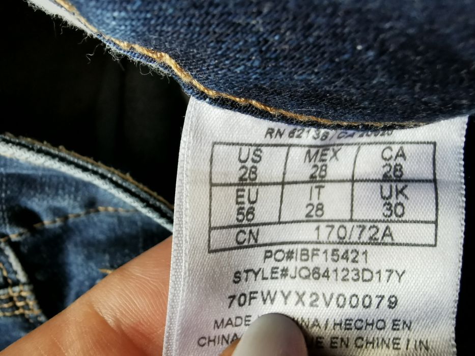 Blugi Guess, mărime S