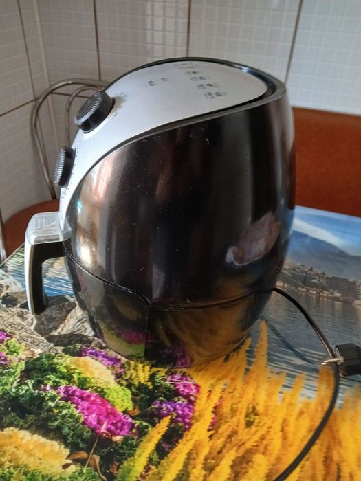 Friteuza air  fryer