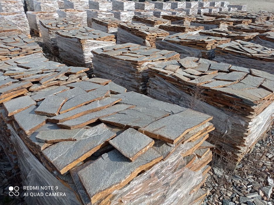 Естествен камък неоформен Металик за облицовка