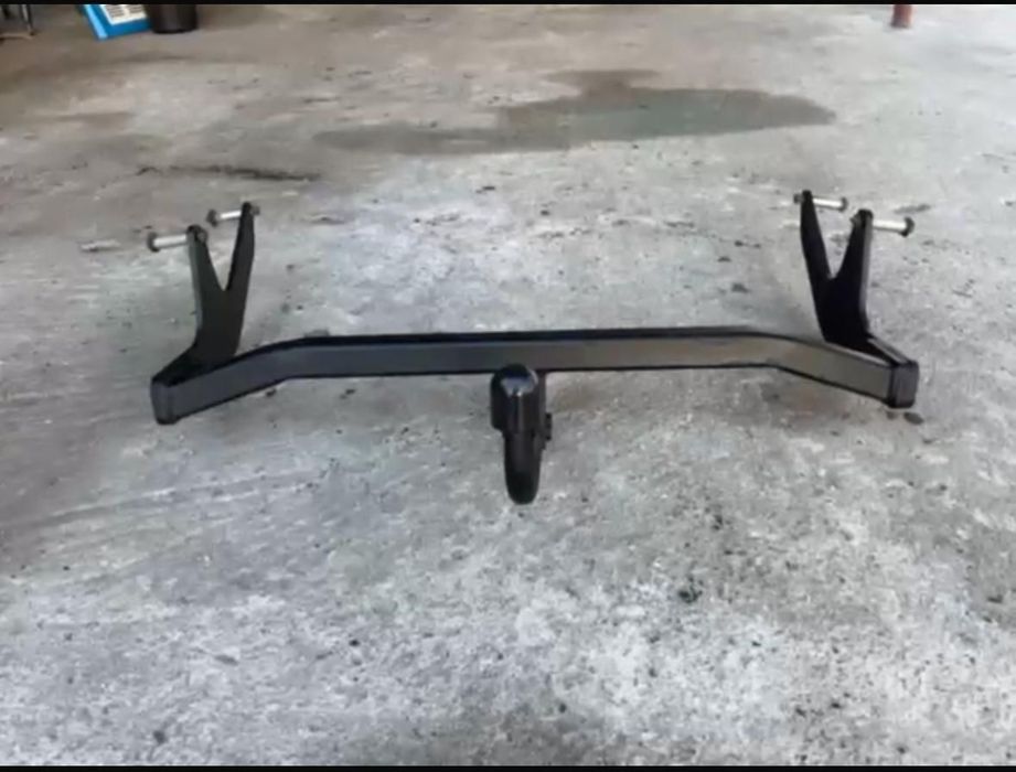 Cârlig remorcare Dacia Logan