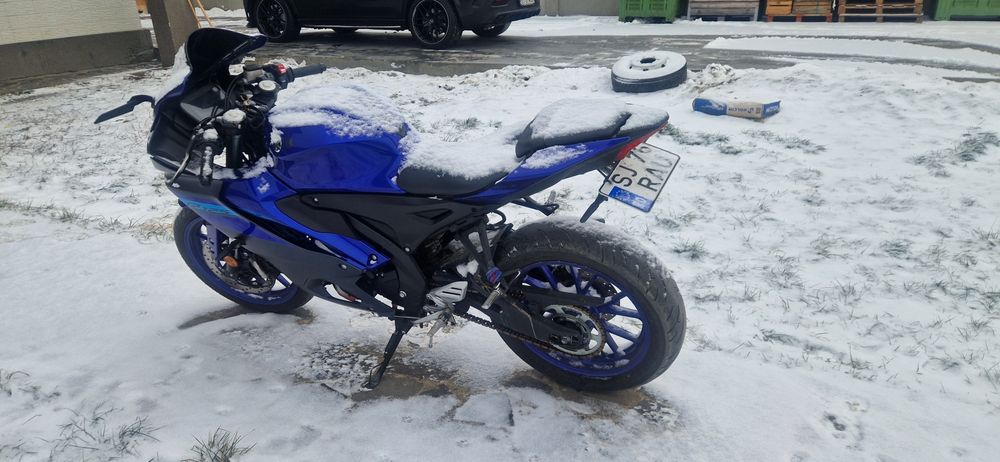 Vând yamaha yzf 125 .07 2024