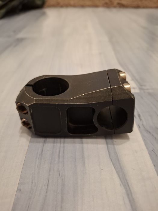 Pipă ghidon BIKE+, 1 1/8", aluminiu negru