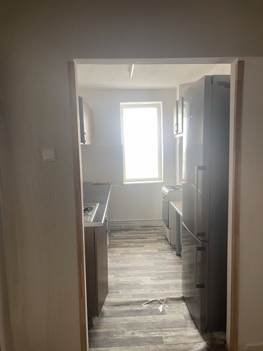 De vanzare apartament 3 camere zona semicentrala!