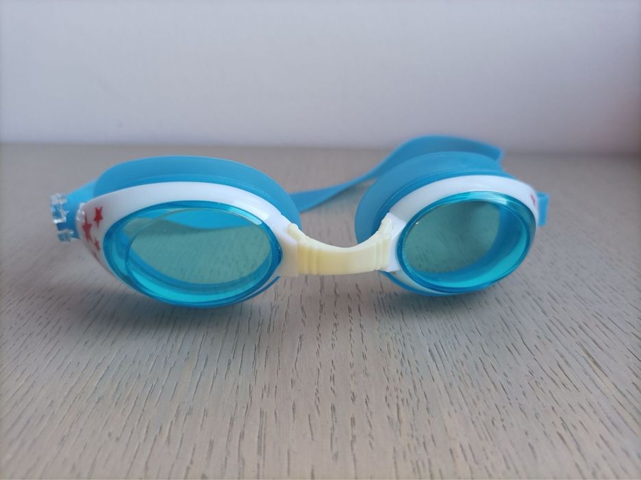 Детски очила за плуване