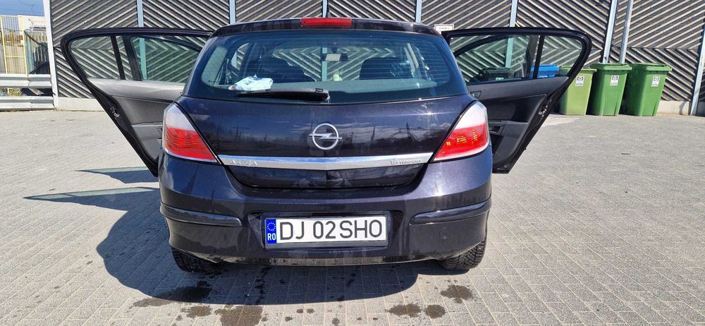 Opel Astra H, 2005, 1.6 Benzina