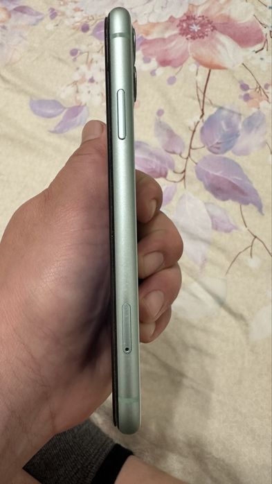 Айфон 11 128г срочно