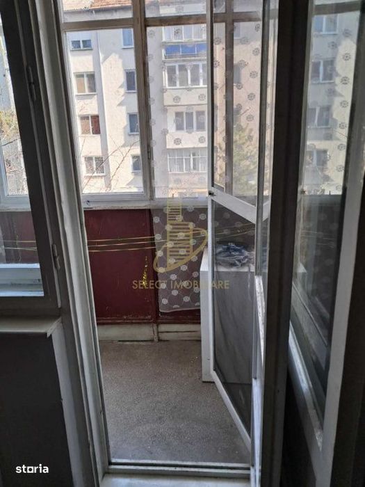 Apartament de 2 camere, decomandat, 49 mp., zona Decebal