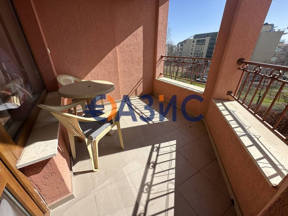 Продава се Двустаен апартамент в к.к. Слънчев бряг - 64 кв.м за 693 €/кв.м - Снимка #12