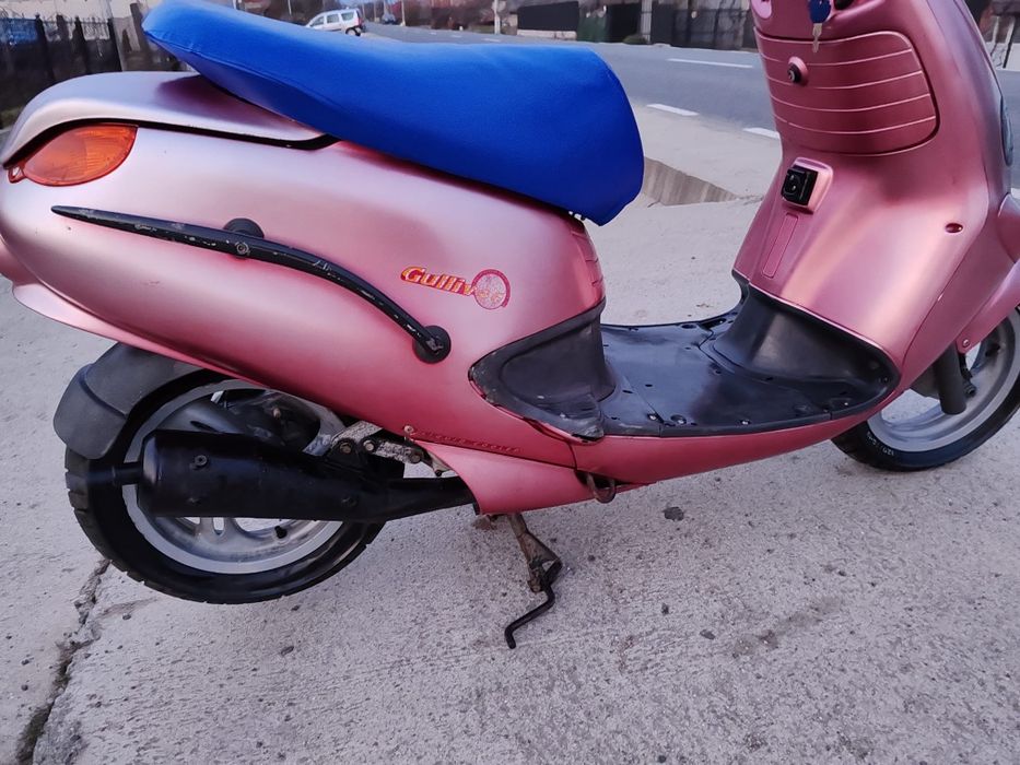Vând aprilia Gulliver 50cc, răcire pe apă, acte italia