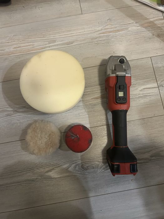 Акумулаторна полираща/шлифовъчна машина EINHELL +зарядно и батерия