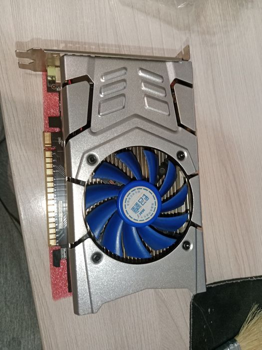 Продам gtx 750 1 gb срочно