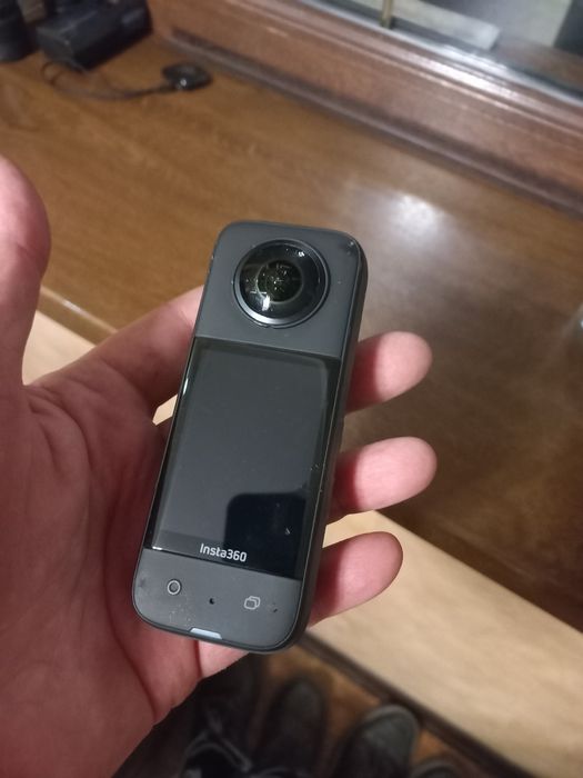 Экшен камера Insta 360x3