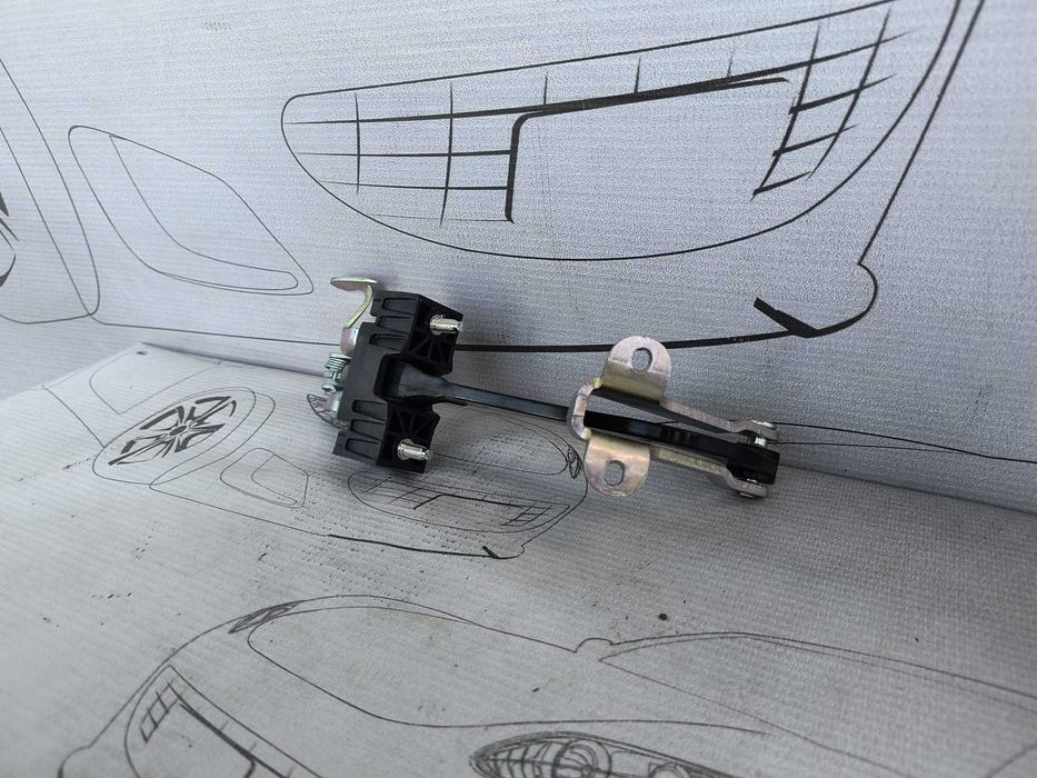 Opritor Deschidere Ușă Spate Stânga Peugeot Boxer 2013 / 2007-2014 Cod OEM 1613353880 (5C2)