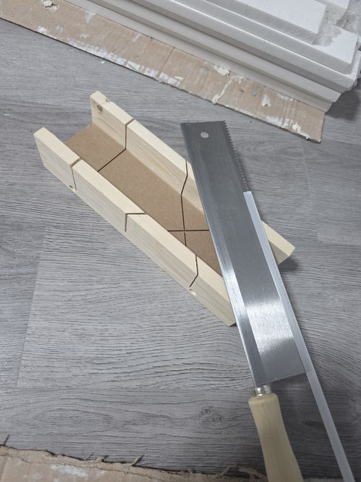 Plinta decorativa, 33.6m,  L 240cm, H 6cm, A 2cm + Fierastrau 45-90°