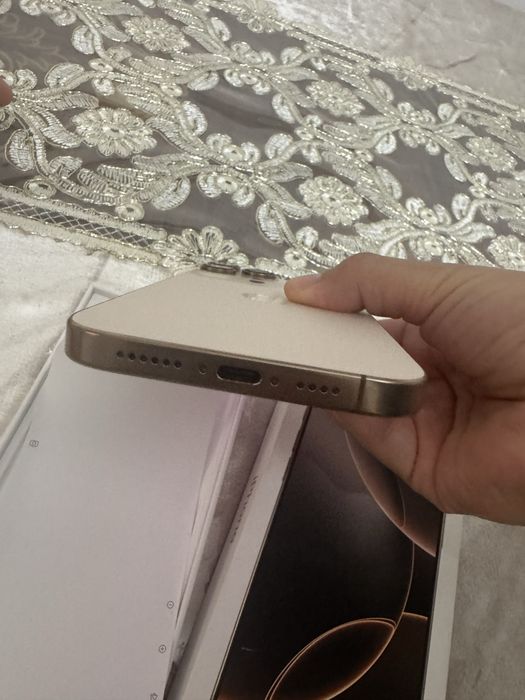 iPhone 16 pro max 256gb