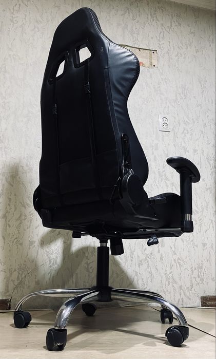 Продам кресло игровое