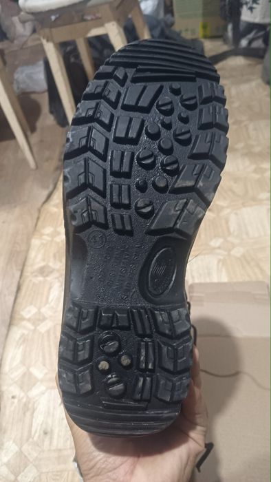 Продаю зимний берцы