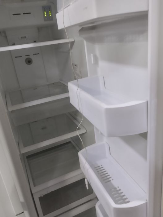 Холодильник широкий