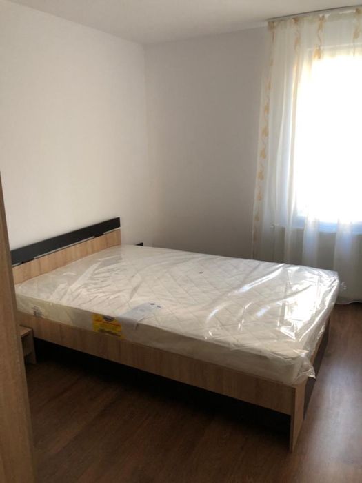Închiriez Apartament cu 2 camere zona Zefirului