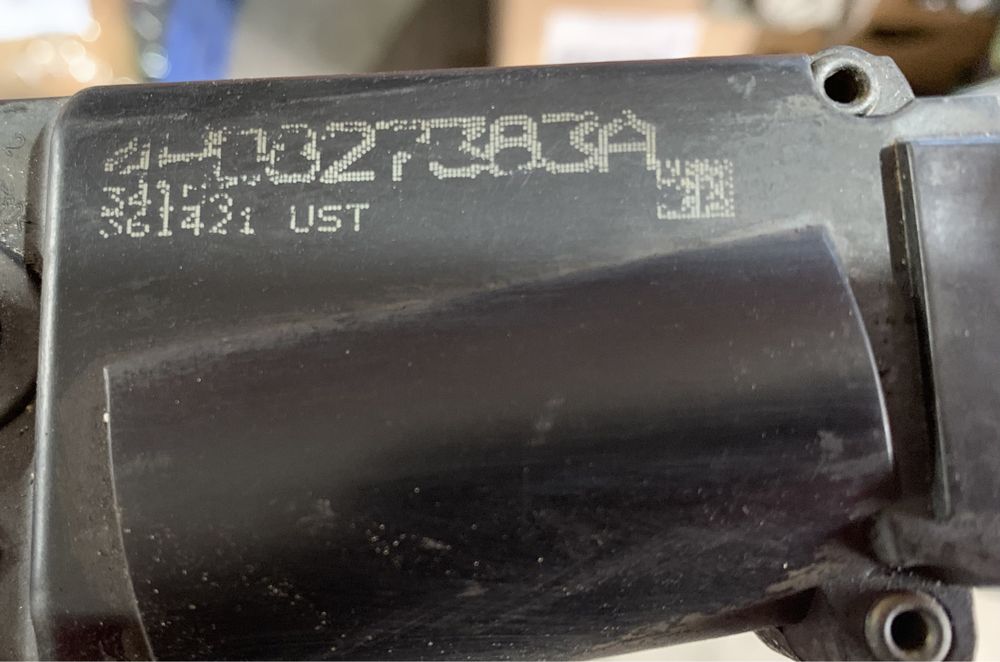 Broasca / încuietoare portbagaj Soft Close Audi A6, A7, A8 4H0827383