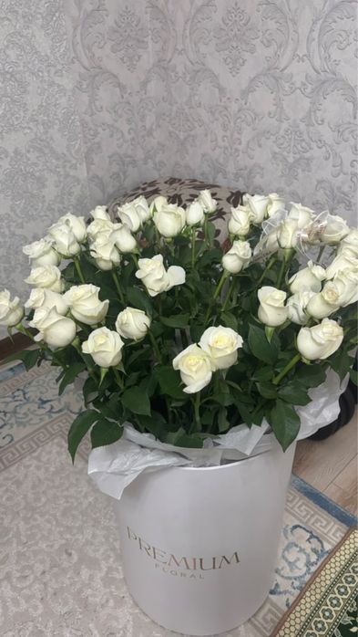 Цветы свежие розы