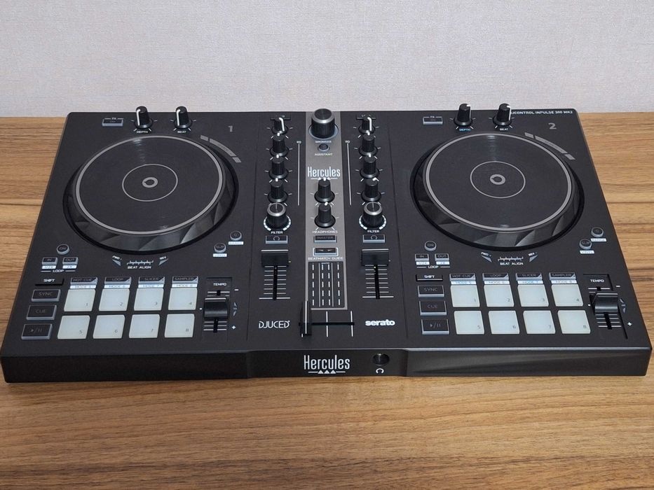 Hercules DJControl Inpulse 300 MK2 – DJ контролер като нов неизползван