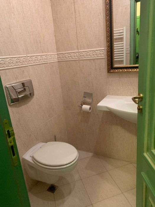 Дава се под наем Двустаен апартамент в София, Лозенец - 78 кв.м за 750 € - Снимка #2