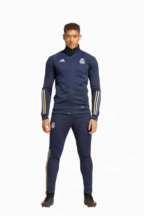 Оригинален анцуг Адидас Реал Мадрид, М размер. ADIDAS