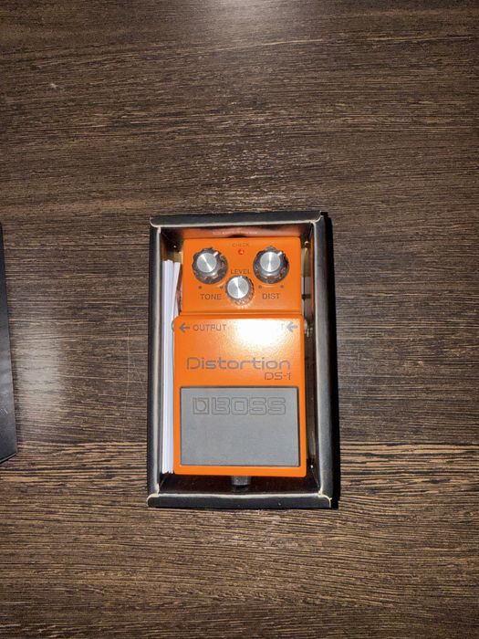 педаль distortion ds-1