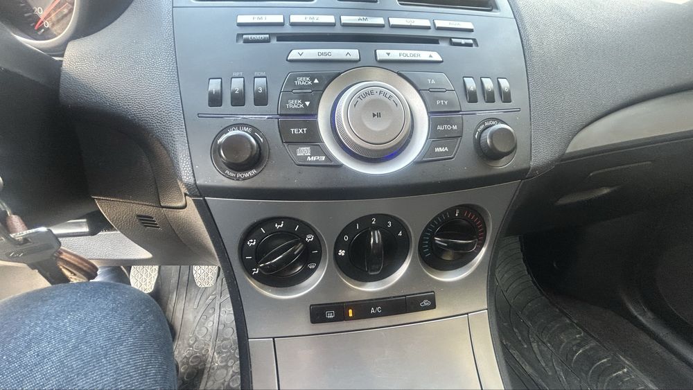 Mazda 3 1,6 benzina 2010,excelenta,fara probleme.