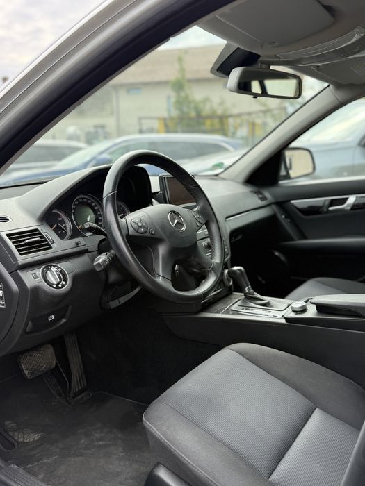 Mercedes C-class  automat , diesel , navigatie
