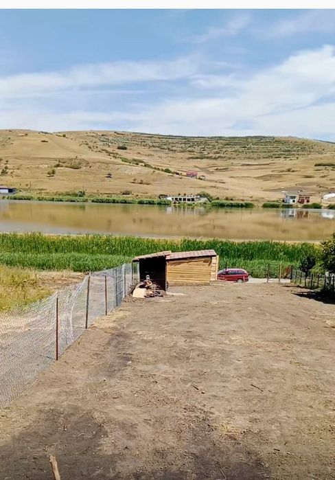 Vand sau Schimb cu apartament! Cel mai frumos teren !Câmpenești Lac 1