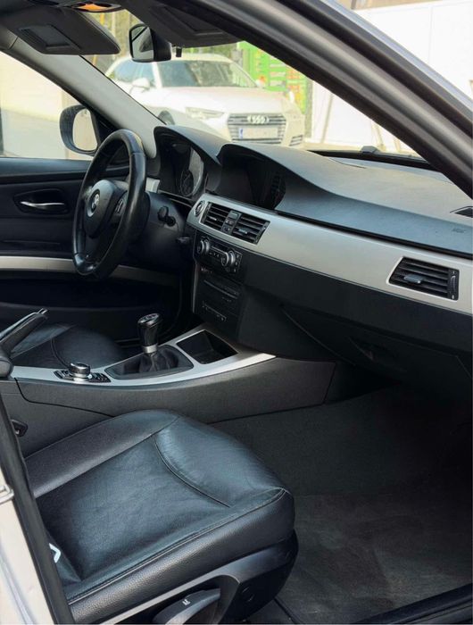 De vanzare BMW E90 320d - Facelift