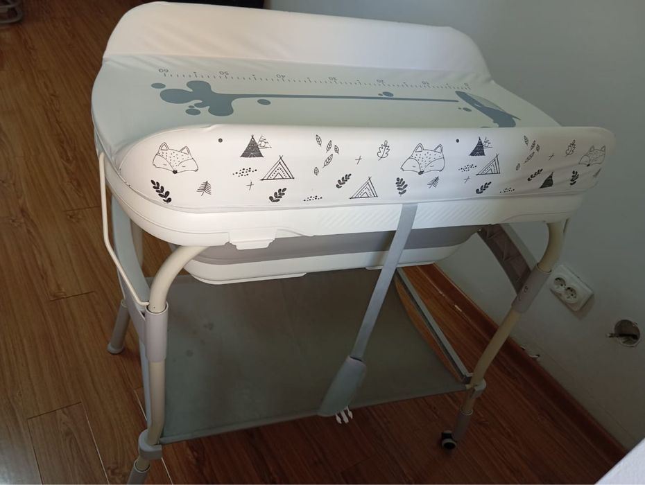 Ванночка, кроватка, шезлонг