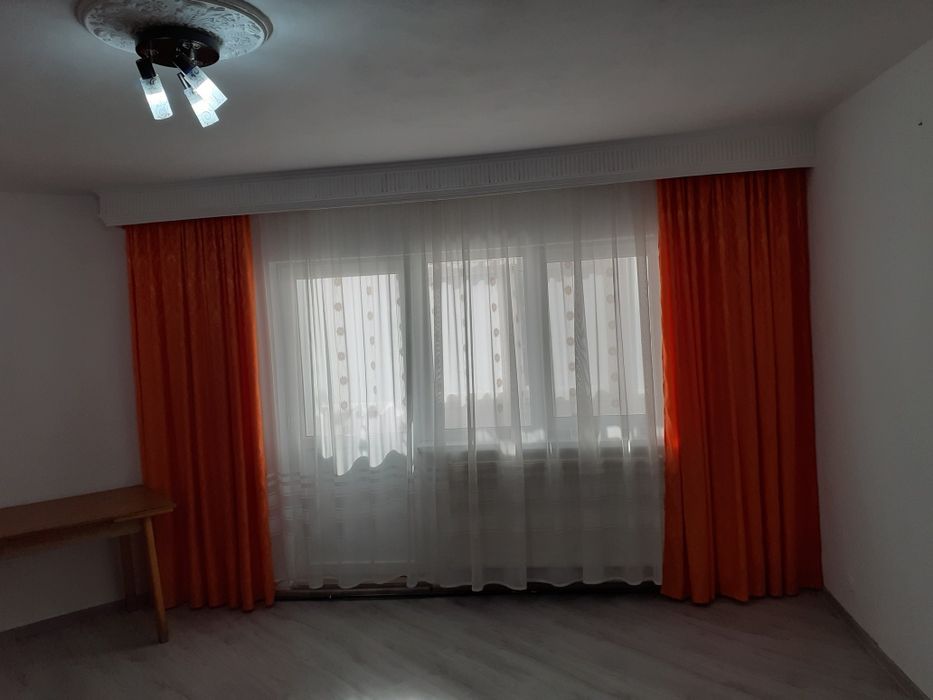Închiriez apartament nemobilat 2 camere Gavana III