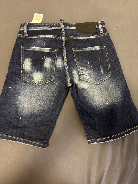 Blugi scurti DSQUARED2