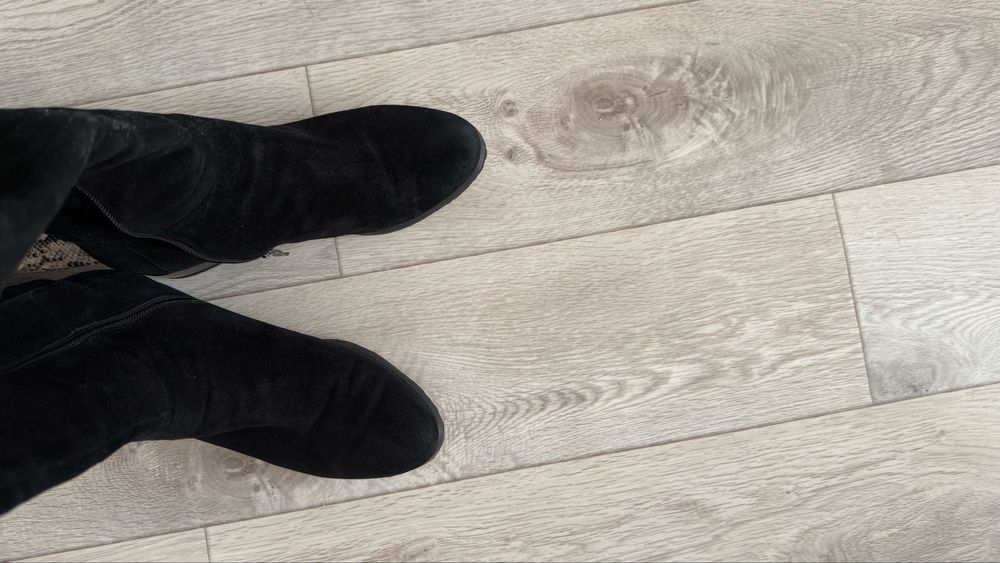 Зимние замшевые сапоги