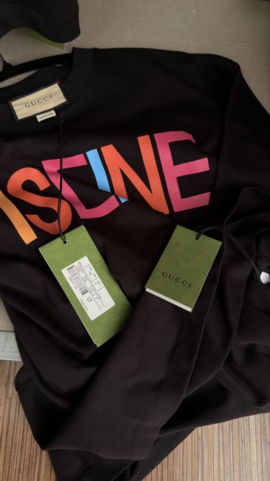 Tricou Gucci “Une piscine”