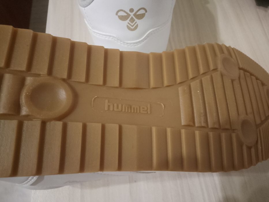 Hummel Маратонки, чисто нови само мерени.