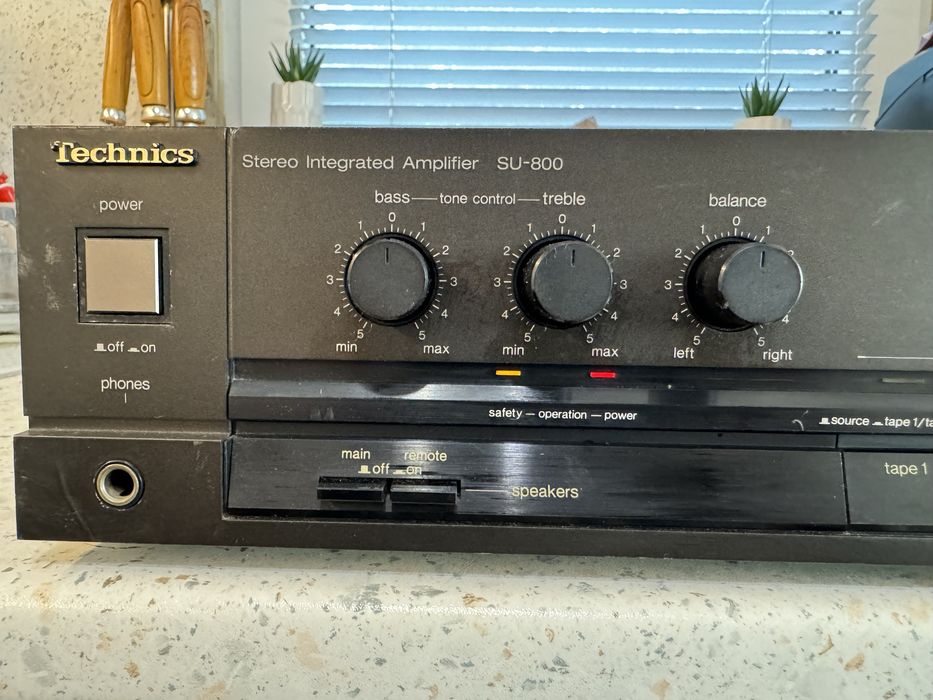 Technics SU-800 стерео усилвател