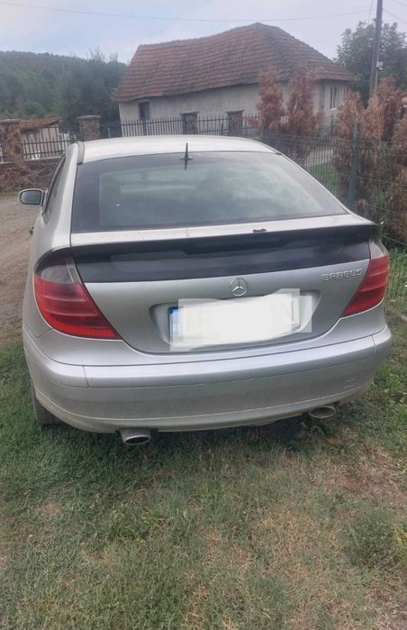 Vând Mercedes Benz C 200